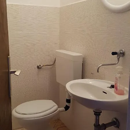 House Fani * Zastražišće