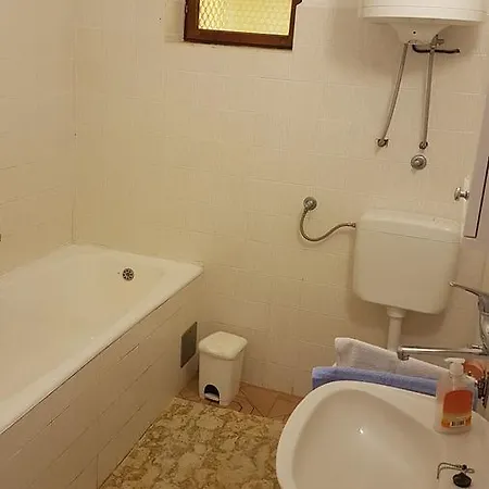 House Fani * Zastražišće